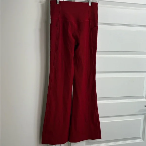 ATHLETA salutation stash ribbed flare in candy red size medium workout gym - Picture 6 of 10
